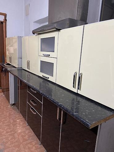 silver kitchen: Продается б/ у кухонный гарнитур, состояние ближе к идеалу. Материал — 3