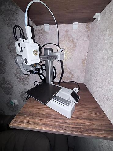 dell notbuk: Bambu Lab A1 Mini 3D printer Üzerinde 2 ferqli reng filament va — 1