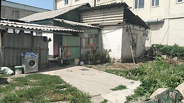 Продажа коттеджей и домов: Продаётся дом с двором Описание участка: - Закрытый двор с бетонными — 2