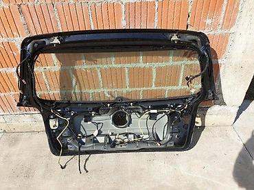 zakljucan: PETA VRATA VW GOLF 5 LIMUZINA CRNA L041 SA STAKLOM | Peta vrata VW — 5