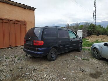 авто в рассрочку без первоначального взноса: Volkswagen Sharan: 2 л, Механика, Бензин, Вэн/Минивэн
