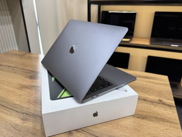 стоимость macbook pro: Ультрабук, Apple, 8 ГБ ОЗУ, Apple M1, 13.3 ", Б/у, Игровой, память NVMe SSD