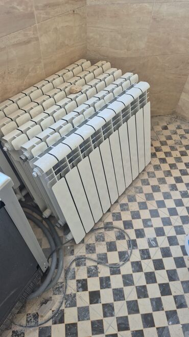 çuqun radiatorlar: İşlənmiş Seksiyalı Radiator Alüminium, Ödənişli çatdırılma, Kredit yoxdur