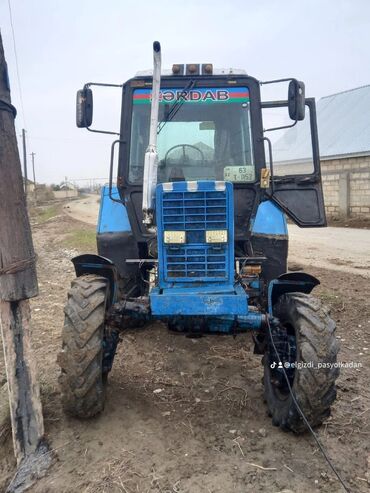 işlənmiş traktor: Traktor motor 2.2 l, İşlənmiş