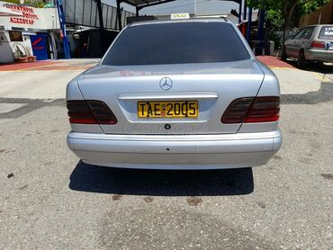 Οχήματα: Mercedes-Benz E 220: 2.2 l. | 2001 έ. | Sedan