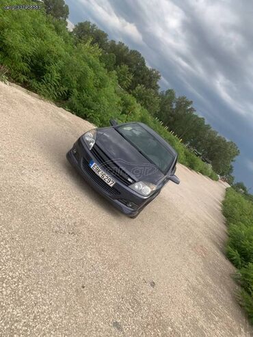 Transport: Opel Astra: 1.6 l | 2008 year | 160000 km. Hatchback
