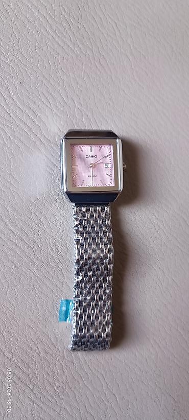 Casio qol saatı - Korpus: kvadrat formalı, metal parlaq çərçivə -