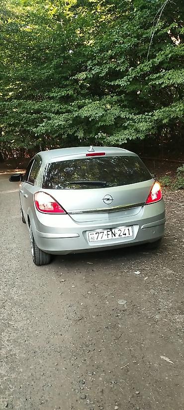 üstü açıq maşın: Opel Astra H, 5 qapılı hetçbek - Gümüşü rəng - Benzin mühərriki - Ön — 4