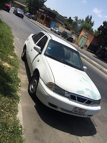 Daewoo: Daewoo Nexia: 1.4 l | 1999 il Sedan — 5