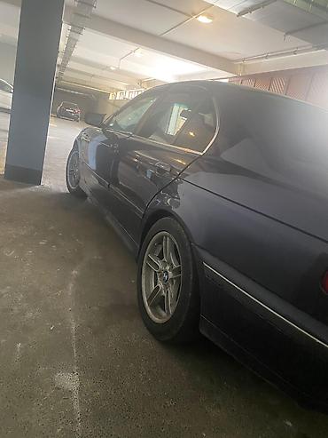 motor angel: BMW 523: 2.5 l | 1999 il Sedan — 4