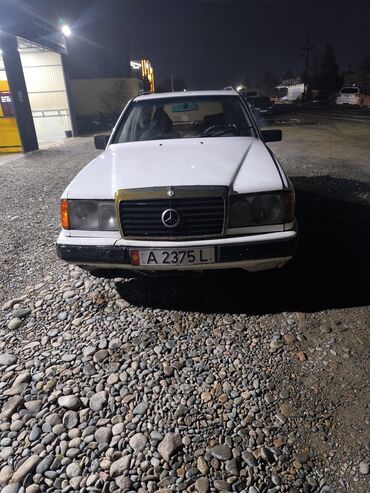 80000 машина: Mercedes-Benz W124: 1987 г., 2.5 л, Механика, Дизель, Универсал