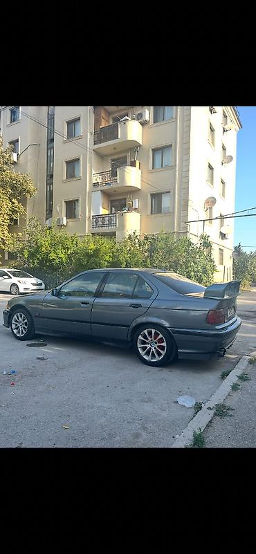 BMW: BMW 3 series: 1.8 l | 1993 il Sedan — 7