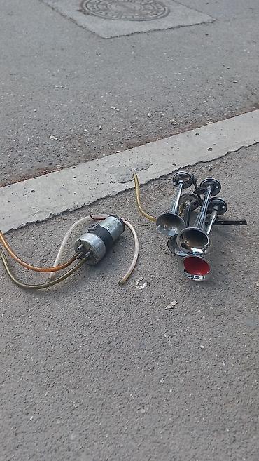 avto magnitafon: 4 borulu pnevmatik avtomobil siqnalı Fafi satılır 3 demir 1 kapron — 3
