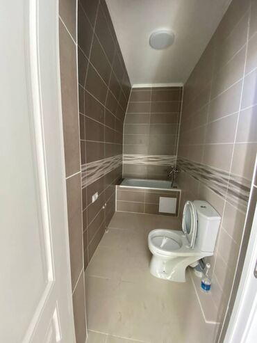 помещение для кухни: Сдаю Офис, 25 м², В частном доме, С видом на горы, 1 линия, С отдельным входом
