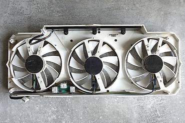 Видеокарты для ПК: GTX 1080. Рабочее состояние. Не много жужит при нагрузке. 1 из — 6