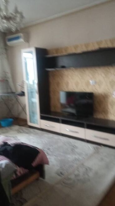 квартиру в чолпон ате: 3 комнаты, 63 м², 105 серия, 7 этаж, Старый ремонт