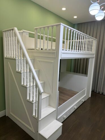 Modullu arabalar: Oğlan və qız üçün, İşlənmiş, Çarpayı, Matras ilə, Siyirməli