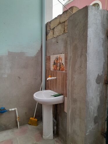 Həyət evləri və villaların satışı: 3 otaqlı, 50 kv. m, Kredit yoxdur, Orta təmir — 8