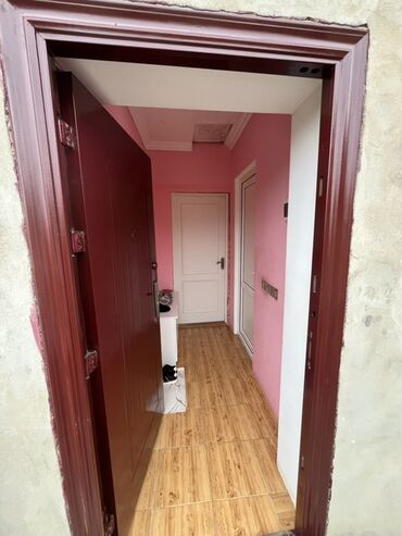 Həyət evləri və villaların satışı: Salam həyət evi satılır 3sotdur evin qupcasıda var. Unvan digah — 12