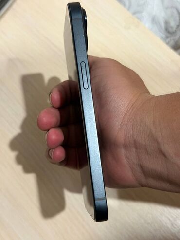 Apple iPhone: IPhone 14, Б/у, 256 ГБ, Midnight, Чехол, 78 % — 9