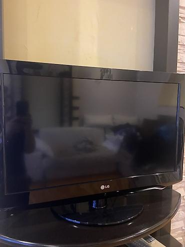 ТВ и видео: Б/у Телевизор LG LCD 32" — 1