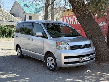 купить машины: Toyota Voxy: 2004 г., 2 л, Автомат, Бензин, Минивэн