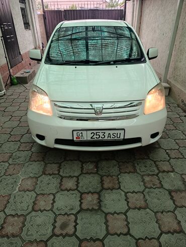 Toyota: Toyota Raum: 2004 г., 1.5 л, Автомат, Бензин, Универсал
