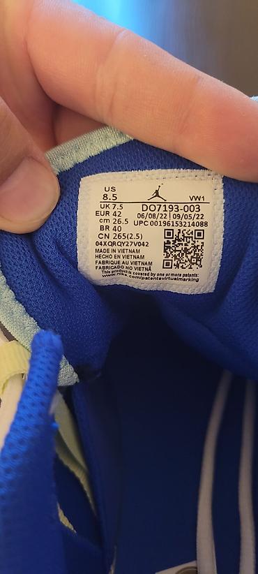 jordan 5: Кроссовки Jordan оригиналы 
Привезли из США.
41. 41.5 = 26.5 — 7
