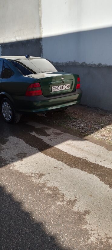 zapchasti opel vectra: Opel Vectra: 1.8 л | 1997 г. | 373300 км Седан