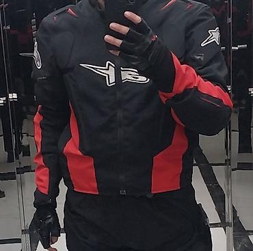 panel ortuyu: Motosiklet gödəkçəsi – Alpinestars Xüsusiyyətlər: - Küləyə və yüngül — 1