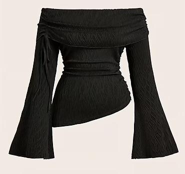 cins: Qadın bluzası – qara rəng, fakturalı parçadan. - Model: çiyindən açıq — 3