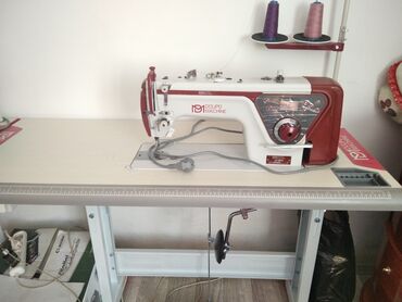 швейная машина 4нитка: Швейная машина Полуавтомат