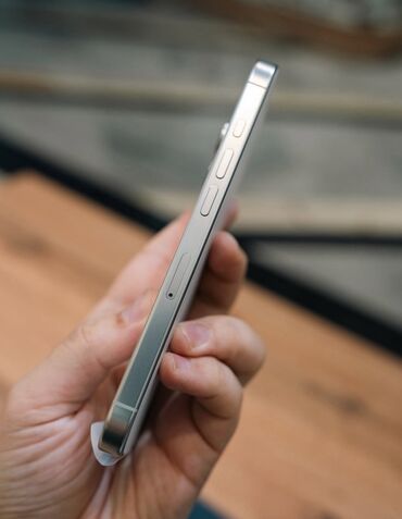 айфон из кореи: IPhone 16 Pro Max, Б/у, 256 ГБ, White Titanium, Защитное стекло, Чехол, Кабель, 100 %