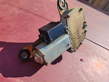 Auto delovi: Motor zadnjeg brisaca Lada 112. Polovno, ocuvano. Skinuto sa — 6