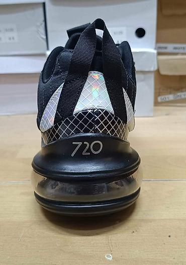 Patike: Nike MX 720
36-46
2800 din — 11