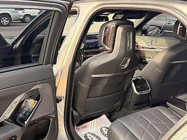 x7 2023: BMW 7 series: 2024 г., 3 л, Автомат, Дизель — 7
