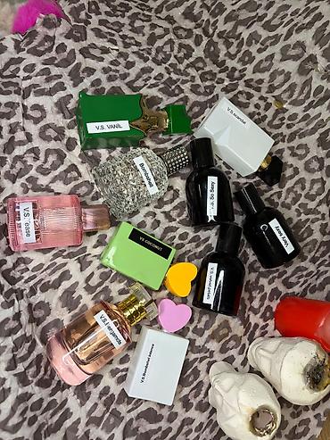 flora by flora parfum: 50 Ml Butun Etirler 13 Azn . Hediyyelik qablaşmada olanlar ise 20 Azn — 9
