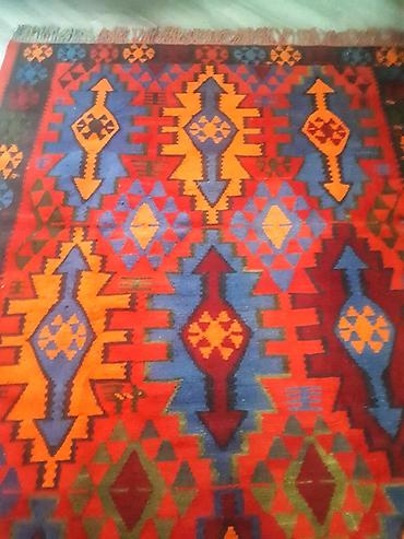Искусство и коллекционирование: Kilim xalça - Parlaq rəng palitrası: qırmızı fon üzərində mavi — 1