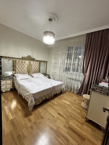 tek adamliq carpayi: Двуспальная кровать, Шкаф, Трюмо, Тумба, Азербайджан, Б/у