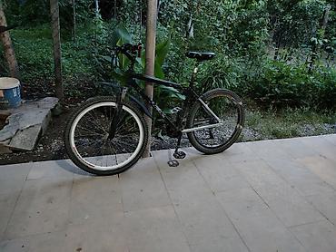 yığılmış velo: Dağ/şəhər tipli velosiped - Gövdə: yüngül metal konstruksiya, klassik — 1