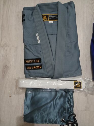 ГАЗ: BJJ/Jiu-Jitsu və Judo üçün iki ədəd kimono dəsti 1) Kingz “Heavy Lies