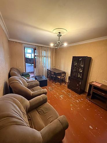 badamdar: İcarəyə verilir 2 otaqlı köhnə tikili 50 m², Əhmədli q. 400 AZN/ay 2 — 2