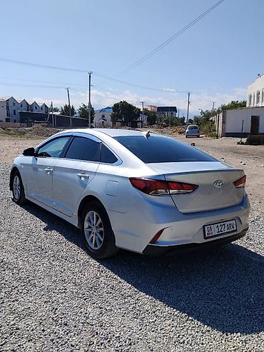 с зеркалом: Hyundai Sonata: 2018 г., 2 л, Автомат, Газ, Седан — 3