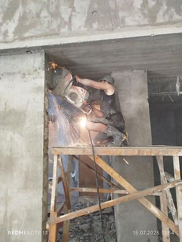qapilar 2022: Beton kəsmə beton deşmə xidməti Karot - HILTI DD 200 / 350 ilə 25 ° — 2