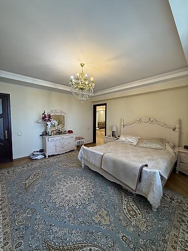 Продажа квартир: 4 комнаты, 195 м² — 7