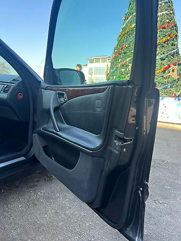 Mercedes-Benz: Mercedes-Benz E-Class: 2002 г., 3.2 л, Автомат, Бензин, Седан — 11