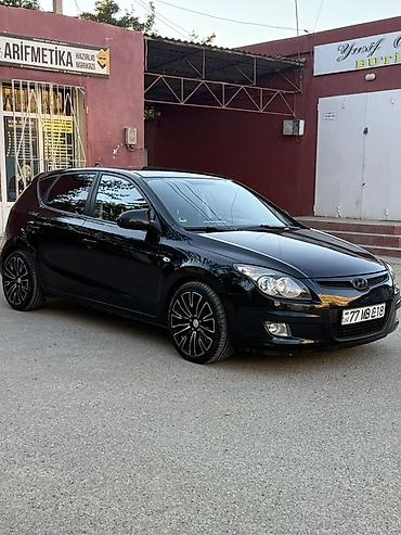 byd gunluk icarə: Hyundai i30: 1.6 l | 2008 il Hetçbek — 2