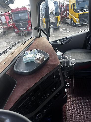 Грузовики: Грузовик, Volvo, Стандарт, 7 т, Б/у — 8