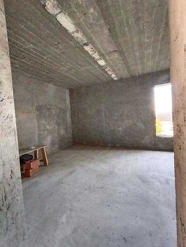 şamaxi ev: Mehdiabad 6 otaqlı, 300 kv. m, Təmirsiz — 2