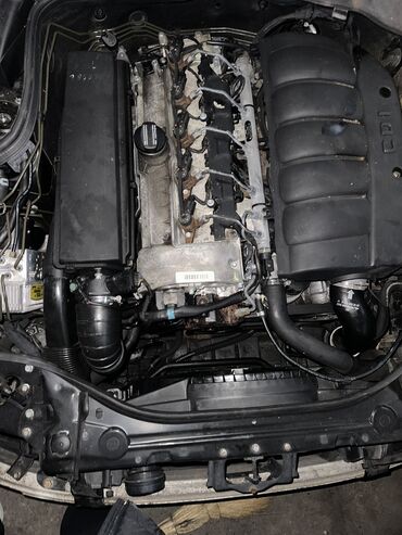 Двигатели, моторы и ГБЦ: Дизельный мотор Mercedes-Benz 2001 г., 2.7 л, Б/у, Оригинал